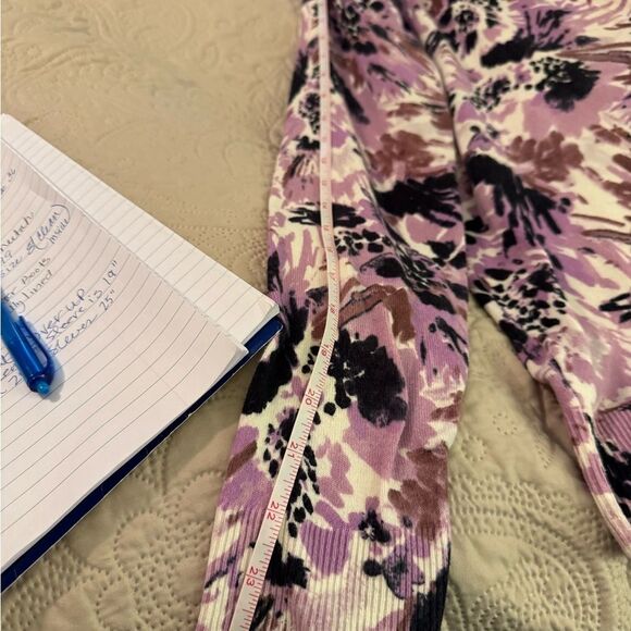 Merona long sleeved button down sweater. Colorful for spring XXL - Picture 8 of 9